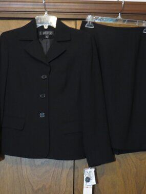 NEW WITH TAGS Kaspar Size 2P Black Suit Skirt/Blazer